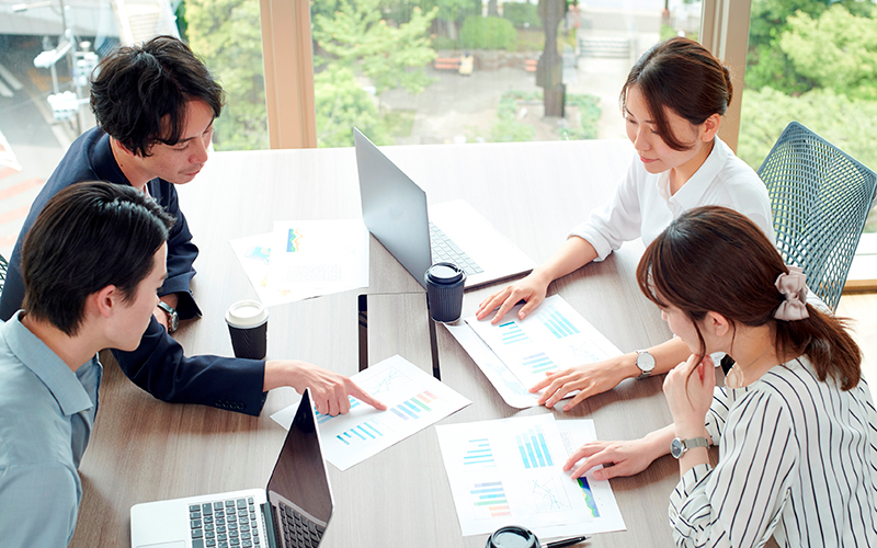 新たな従業員の入社